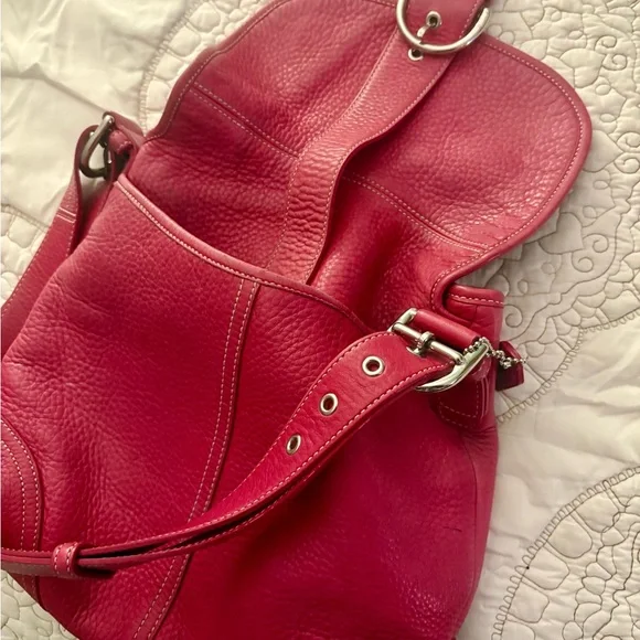 LAST CHANCE ❤️Coach Vintage Pink Pebbled Leather Boho Beautiful Buckle Bag - Picture 8 of 8
